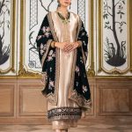 Zainab Chottani Velvet Embroidered Womens Wear 2024-25 (6)