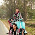 Dhoop Kinaray The 2025 Lacquer Printed Lawn Collection by Gul Ahmed (8)