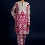 Mahay Lawn Collection 2025 Vol 1 By Sana Safinaz (31)