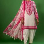 Mahay Lawn Collection 2025 Vol 1 By Sana Safinaz (39)