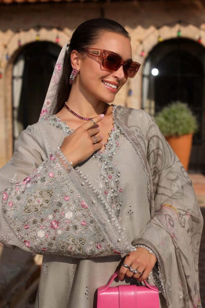 Noor Luxe Chikankaari Collection 2025 By Saadia Asad (32)