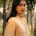 Sana Safinaz Luxury Lawn 2025 Party Wear Collection (7)