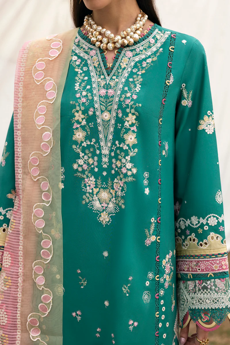 Qlinekari Lawn by Qalamkar 2025 A Fusion of Tradition and Modernity (1)