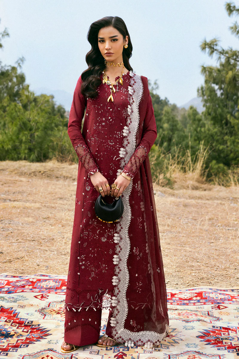 Qlinekari Lawn by Qalamkar 2025 A Fusion of Tradition and Modernity (25)
