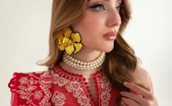 Sable Vogue Luxury Lawn 2025 Redefining Elegance (1)