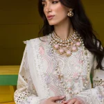 Saira Shakira Luxury Lawn 2025 A Fusion of Elegance and Innovation (26)