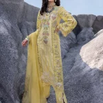 Saira Shakira Luxury Lawn 2025 A Fusion of Elegance and Innovation (34)